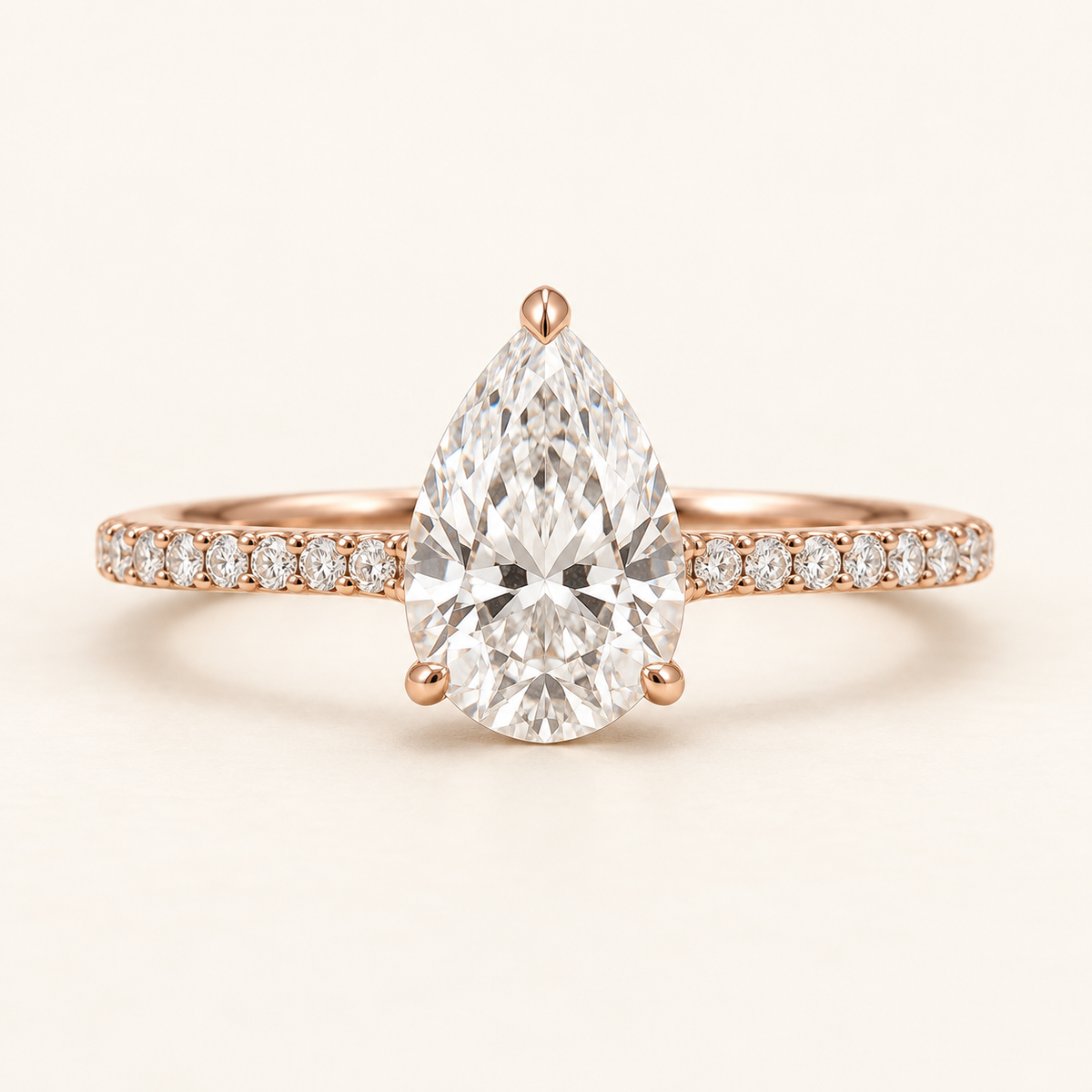 Seraphine Pear Pavé, front view with horizontal band